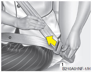 Hyundai Veloster: Shoulder belt extension guide. To release the seat belt: